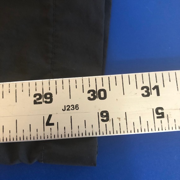 TravelSmith Nylon Hiking Pants Lot of 2 Womens M Gray Khaki Camp Hike Travel - Picture 14 of 14
